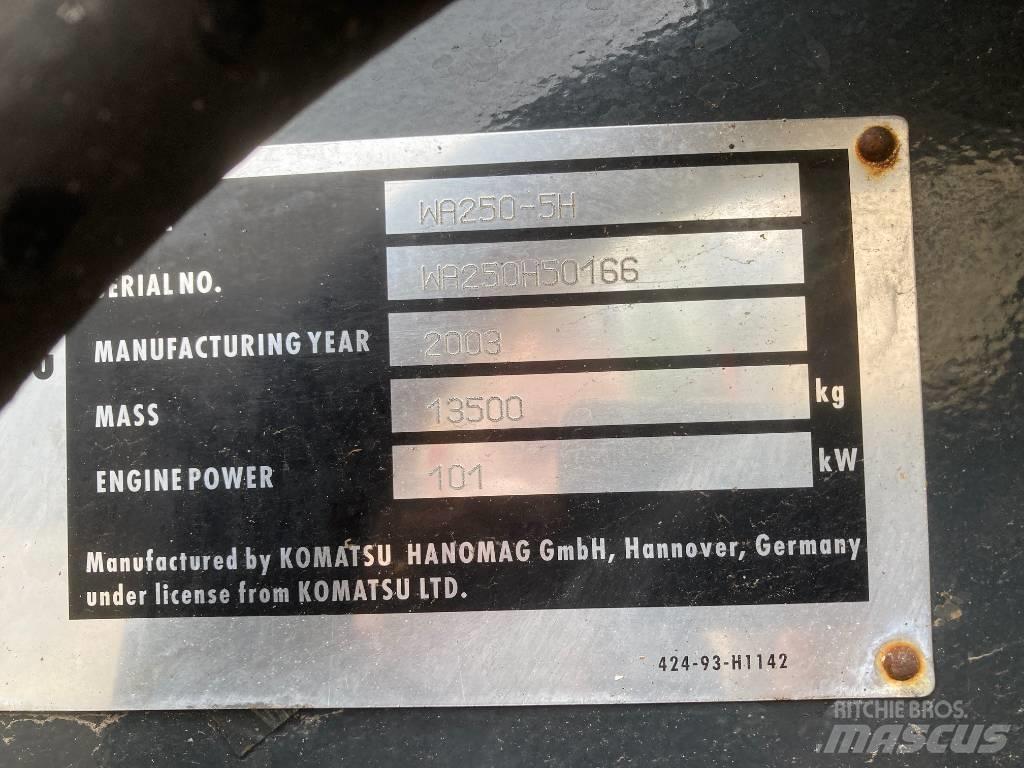Komatsu WA 250 Cargadoras sobre ruedas