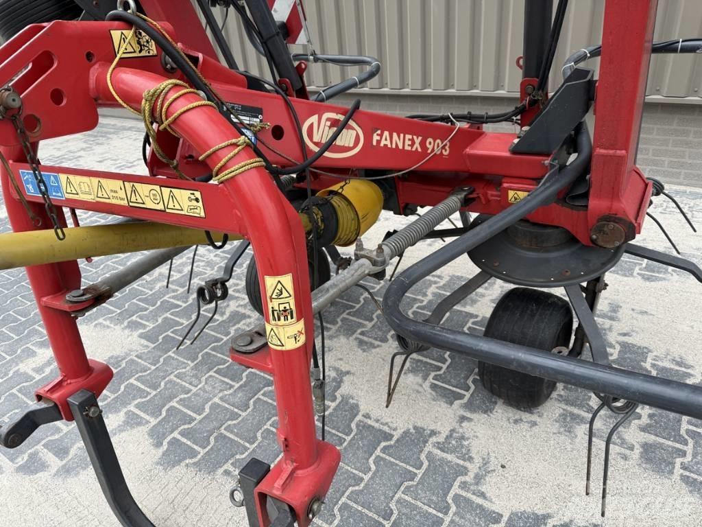 Vicon FANEX 903 Rastrillos y henificadores