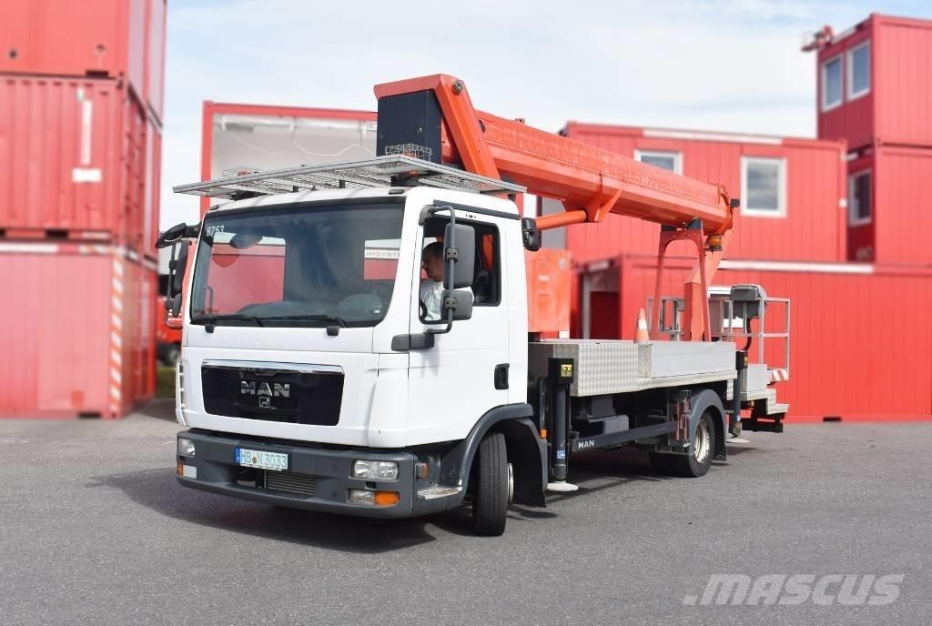 Ruthmann T 330 Plataformas sobre camión