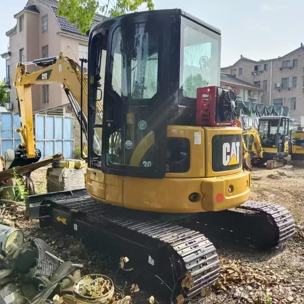 CAT 304CR Mini excavadoras < 7t