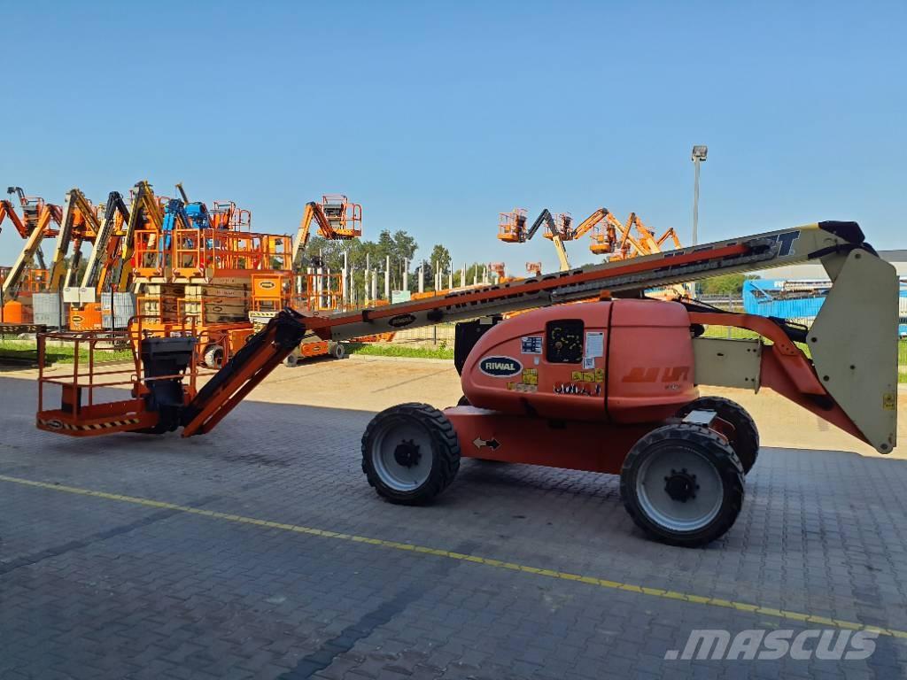 JLG 600AJ Plataforma de trabajo articulada