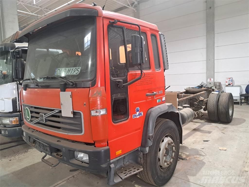 Volvo FL6 220 Cabezas tractoras