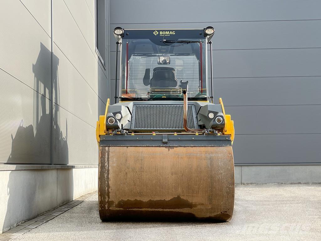 Bomag BW 151 AD-5 Rodillos de doble tambor