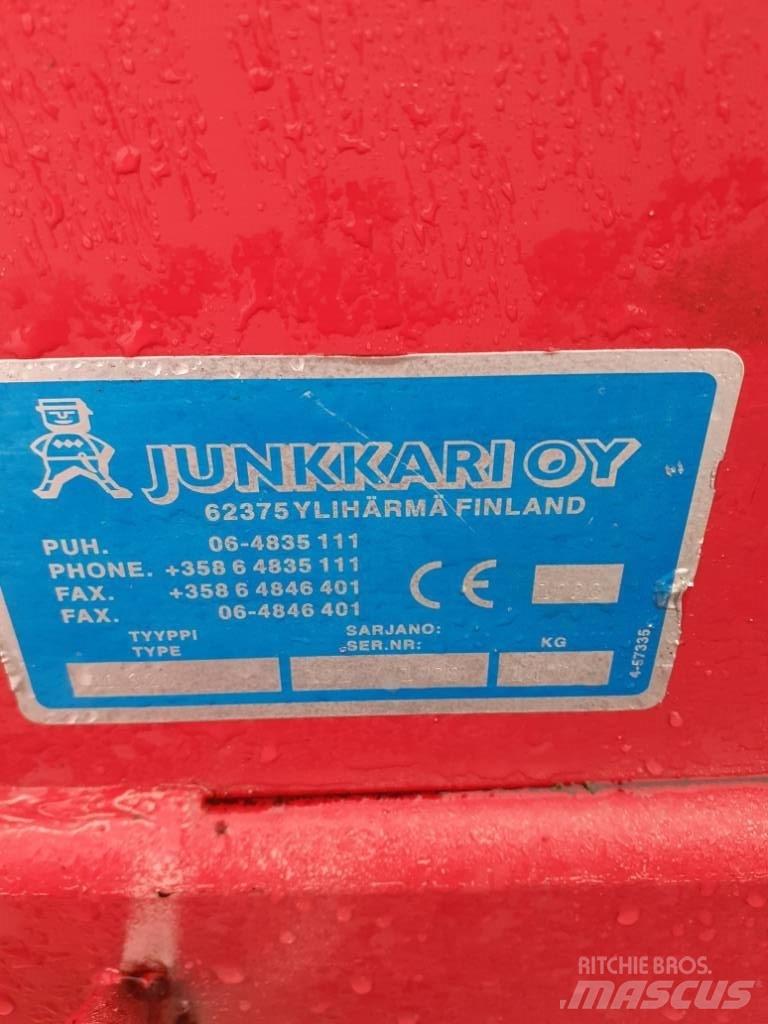 Junkkari NM 320 Segadoras acondicionadoras