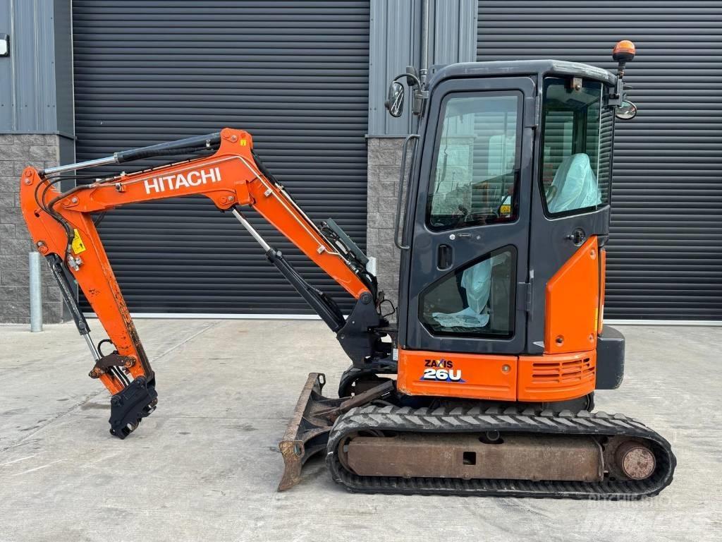 Hitachi ZX 26 U-6 cr Mini excavadoras < 7t