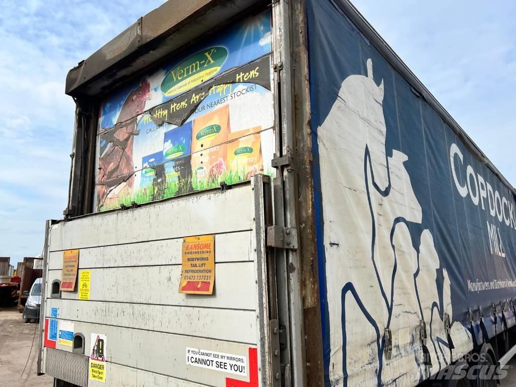 Scania P 270 Camión con caja abierta