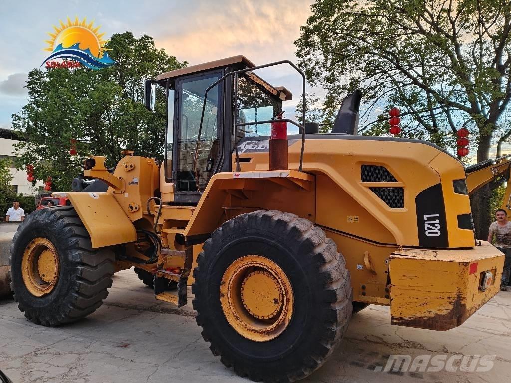 Volvo L 120 Cargadoras sobre ruedas
