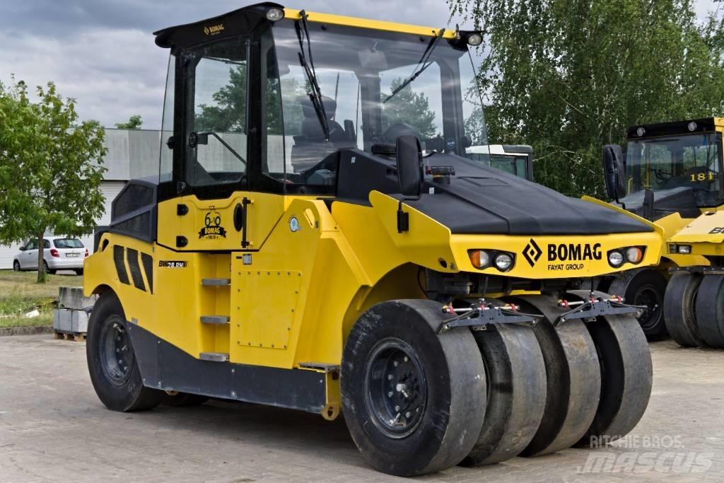 Bomag BW 28 RH Rodillos sobre neumáticos