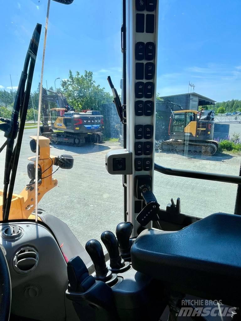 Volvo L 120 H Cargadoras sobre ruedas