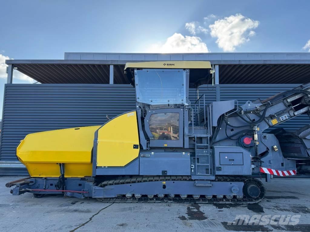 Bomag BMF 2500 S Asfaltadoras