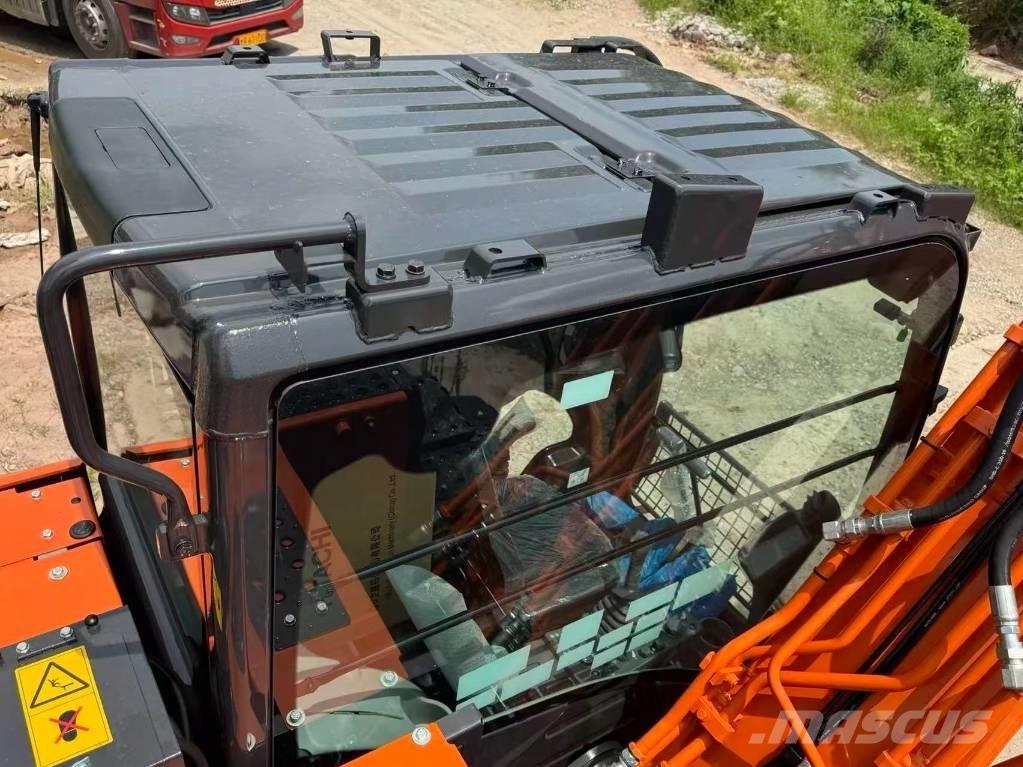 Hitachi ZX 130-6 Excavadoras de cadenas