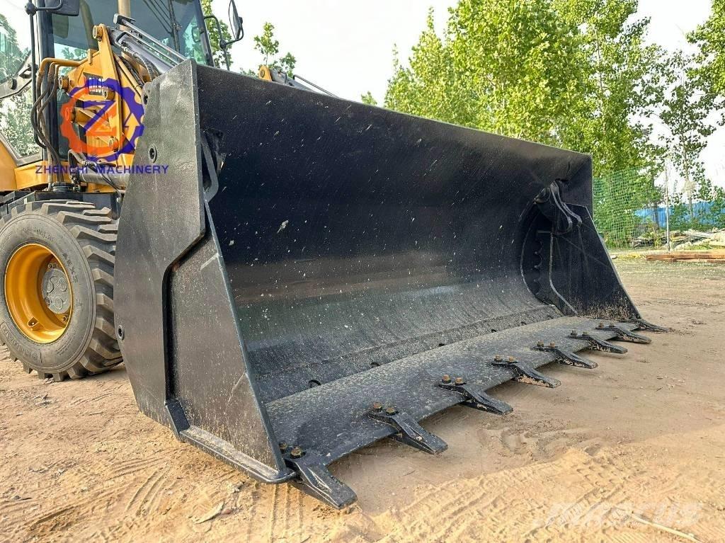 Sany BHL 95 Retrocargadoras