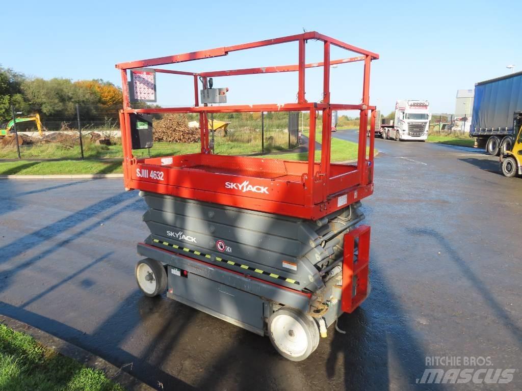 SkyJack SJ III 4632 Plataformas tijera