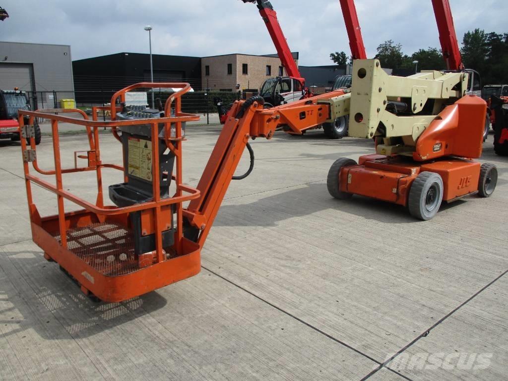 JLG E400 AJPN (048) Plataforma elevadora autopropulsada