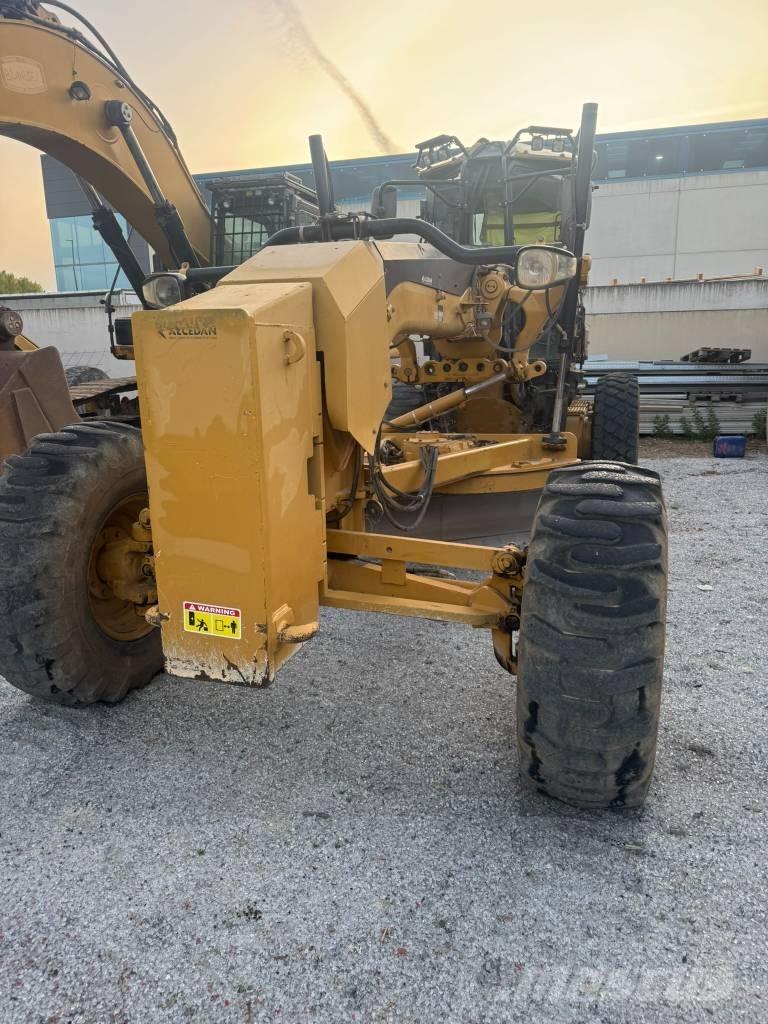CAT 140 M Motoniveladoras