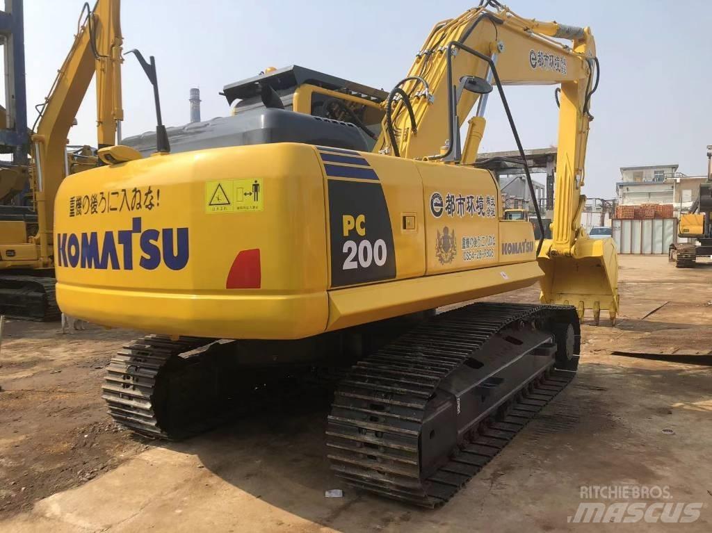 Komatsu PC 220-8 Excavadoras de cadenas
