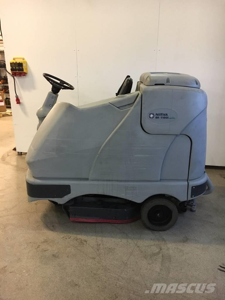 Nilfisk BR 1100 Barredora fregadora combinada