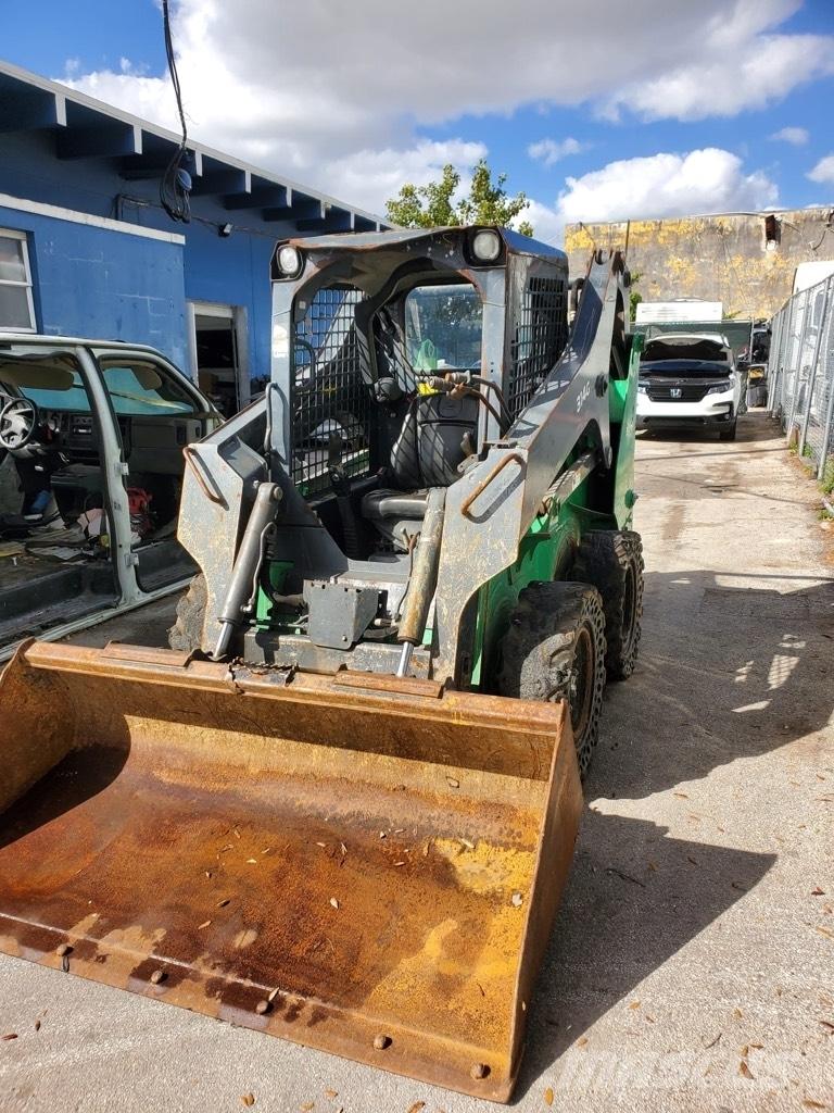 John Deere 314G Minicargadoras