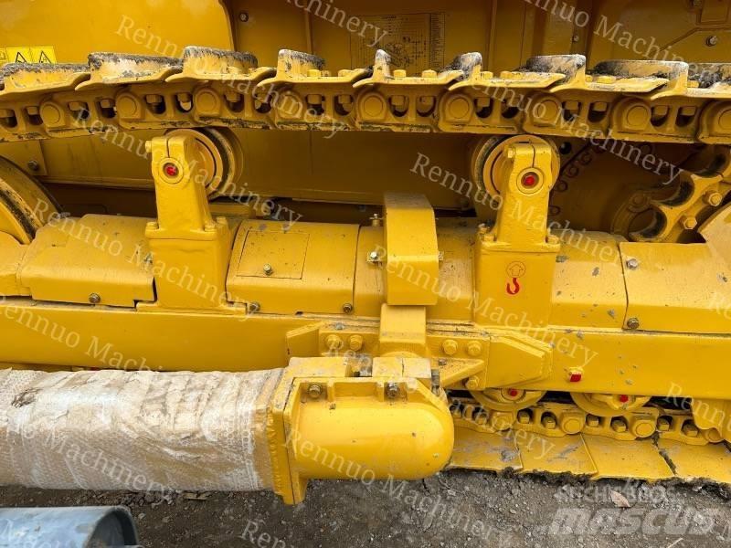 Shantui SD 16 Buldozer sobre oruga