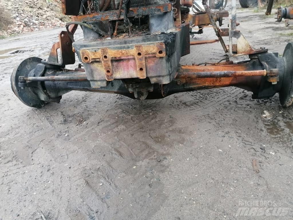 New Holland M135 rim Neumáticos, ruedas y llantas