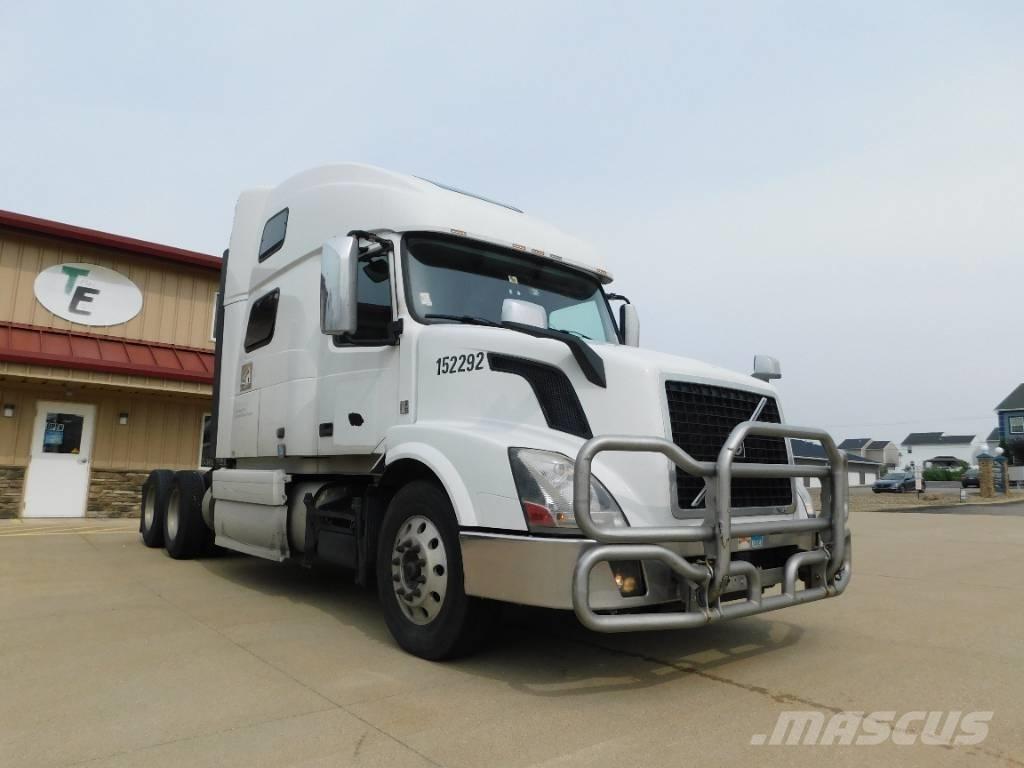Volvo VNL Cabezas tractoras