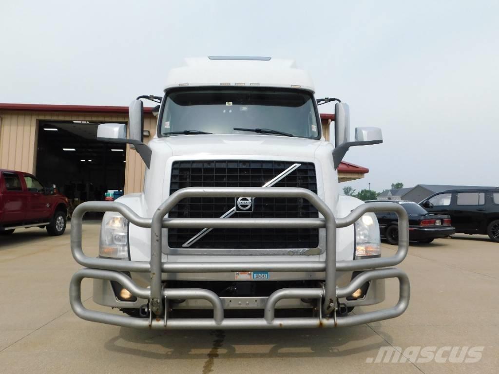 Volvo VNL Cabezas tractoras