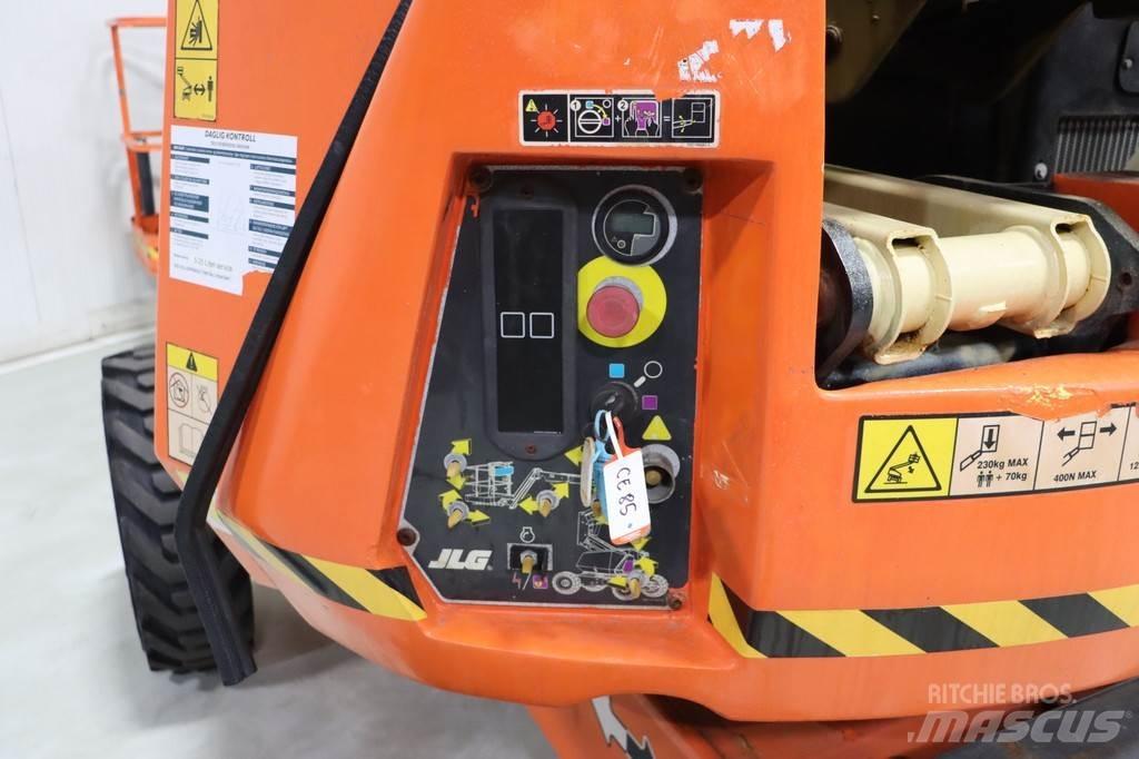 JLG H340AJ Plataforma de trabajo articulada