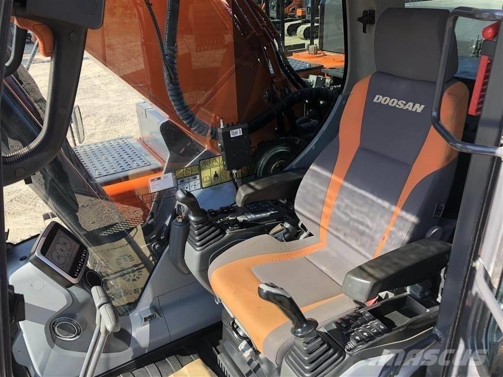 Doosan DX 300 Excavadoras de cadenas