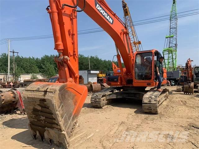 Doosan DX300 Excavadoras de cadenas