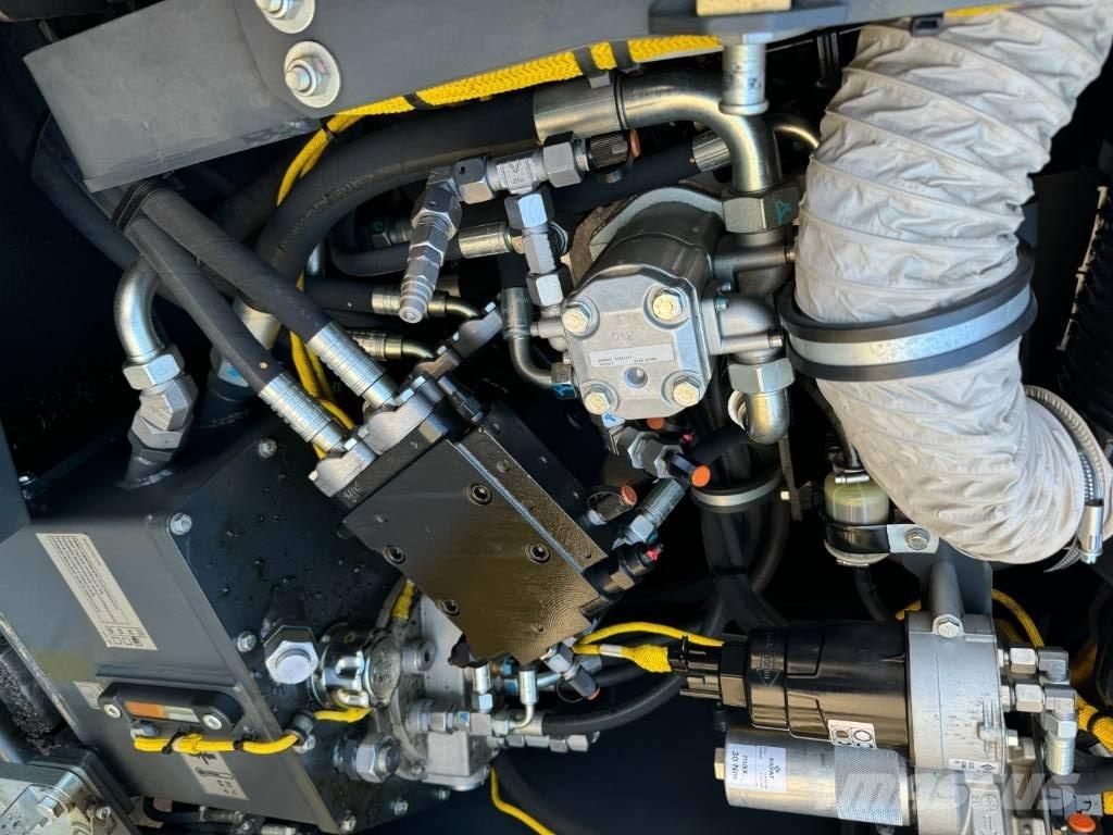 Bomag BF 300 C-2 Asfaltadoras