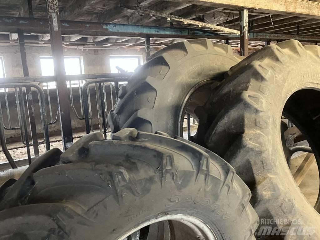 New Holland TM 150 Tractores