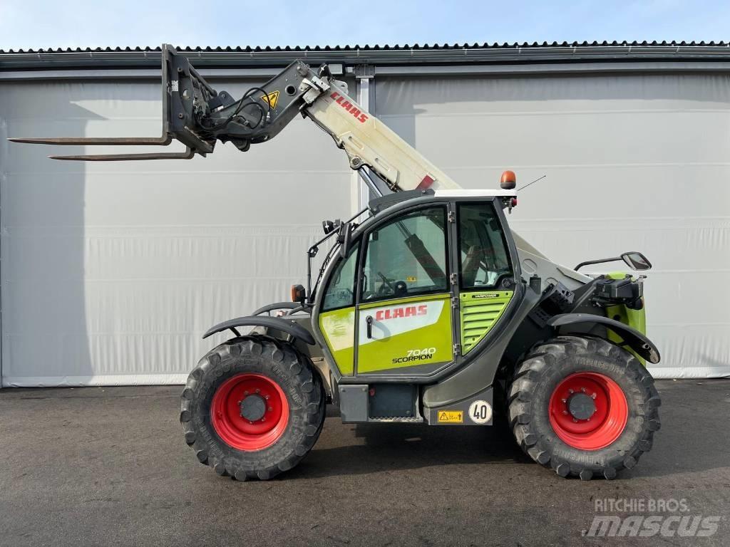 CLAAS SCORPION 7040 Manipuladores telescópicos agrícolas
