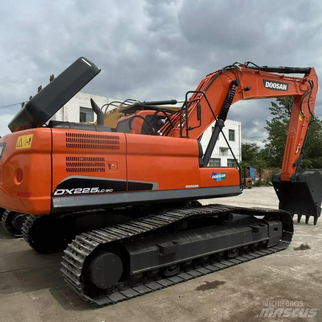 Doosan 225LC-9 Excavadoras de cadenas