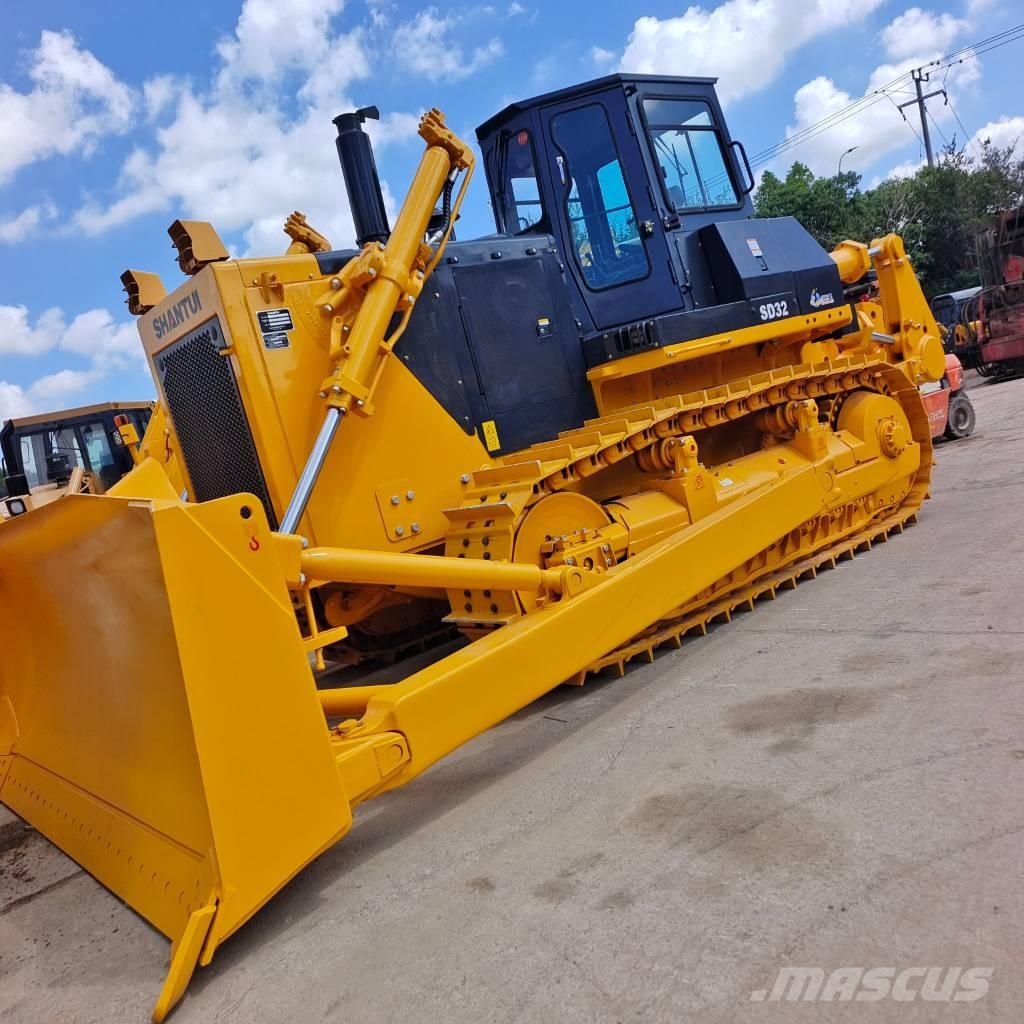 Shantui SD 32 Buldozer sobre oruga