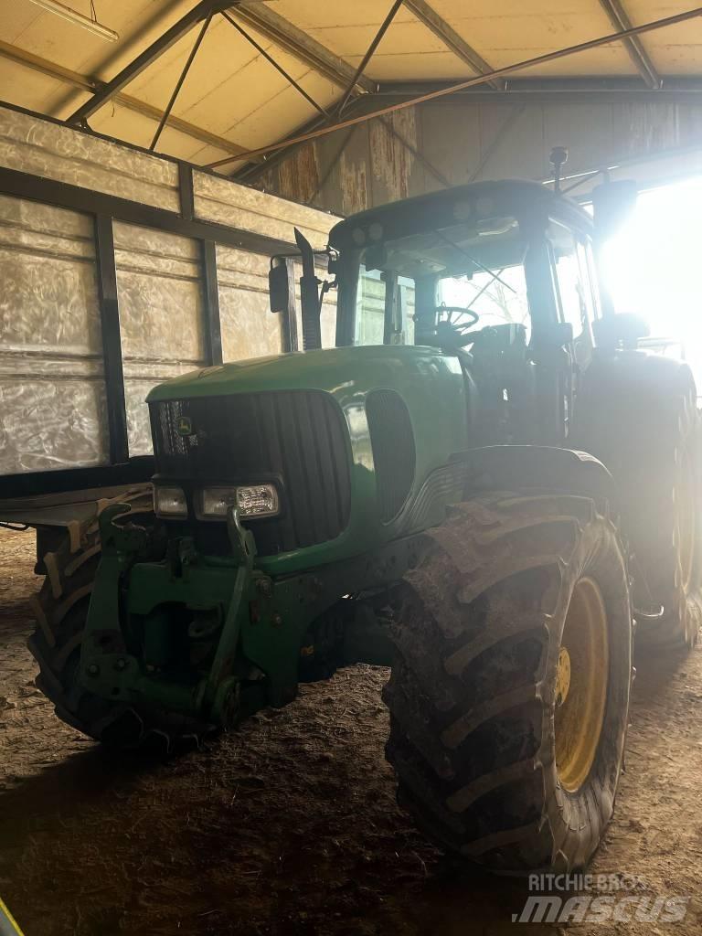 John Deere 6820 Tractores