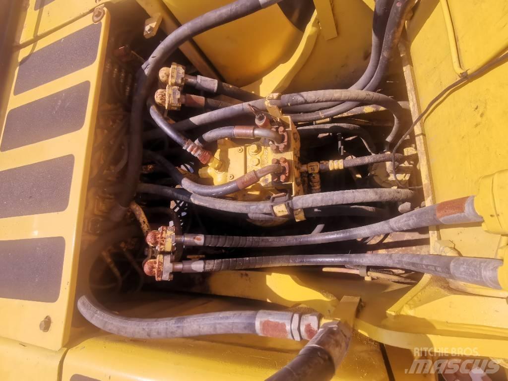 Komatsu PC 200-6 Excavadoras de cadenas