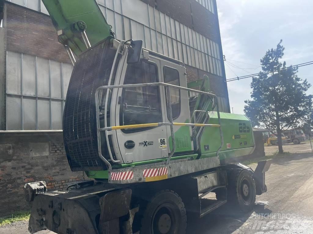 Sennebogen 825M K13 Excavadoras de manutención