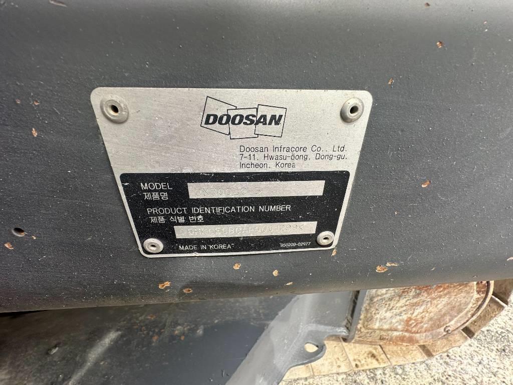 Doosan DX 300 LC-5 Excavadoras de cadenas