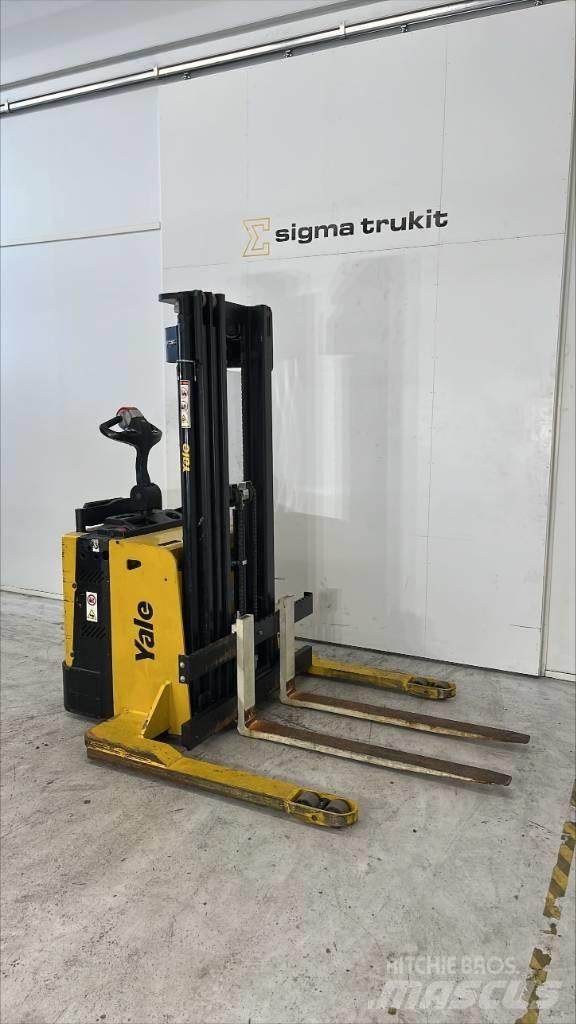 Yale MS 15 X-SL Apiladores eléctricos autopropulsados