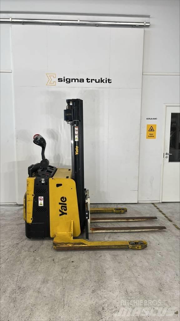 Yale MS 15 X-SL Apiladores eléctricos autopropulsados