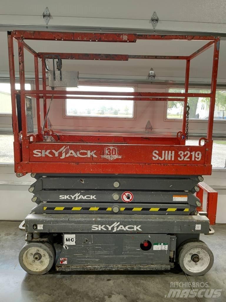SkyJack SJ III 3219 Plataformas tijera