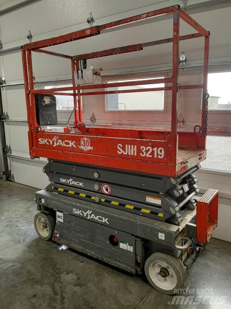 SkyJack SJ III 3219 Plataformas tijera