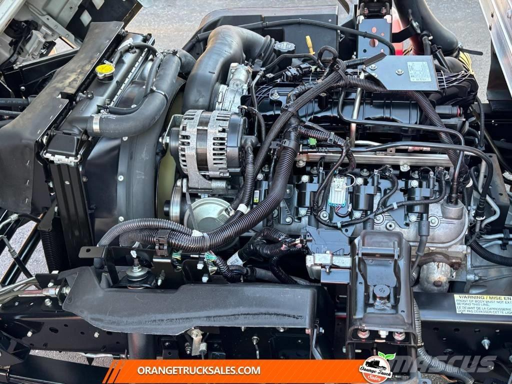 Isuzu NPR HD Camiones caja cerrada