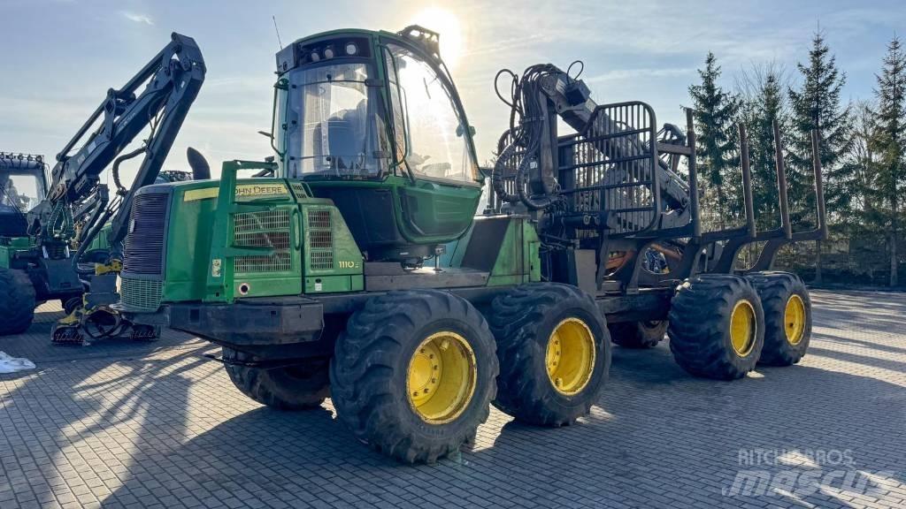 John Deere 1110 E Autocargadoras