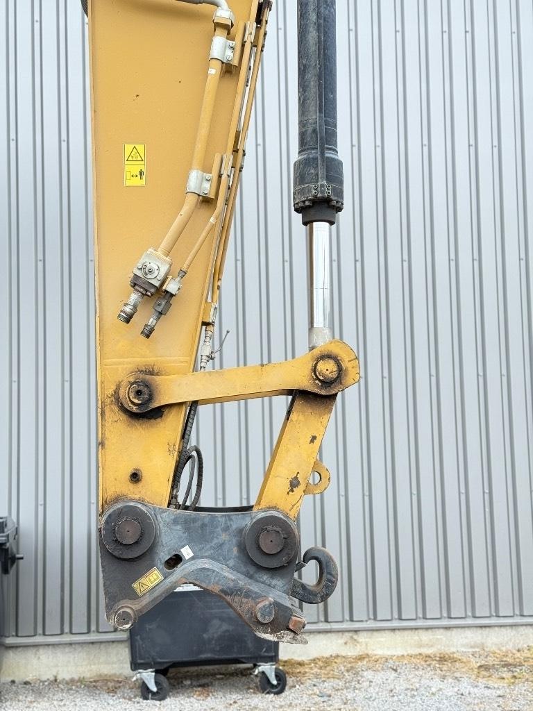 CAT 326 F L Excavadoras de cadenas