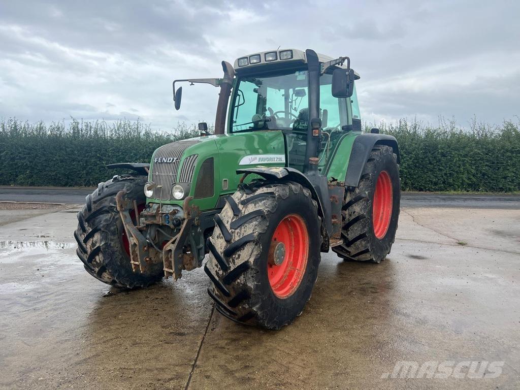 Fendt 716 VARIO Tractores