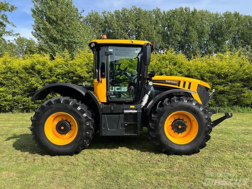 JCB 4220 FASTRAC Tractores