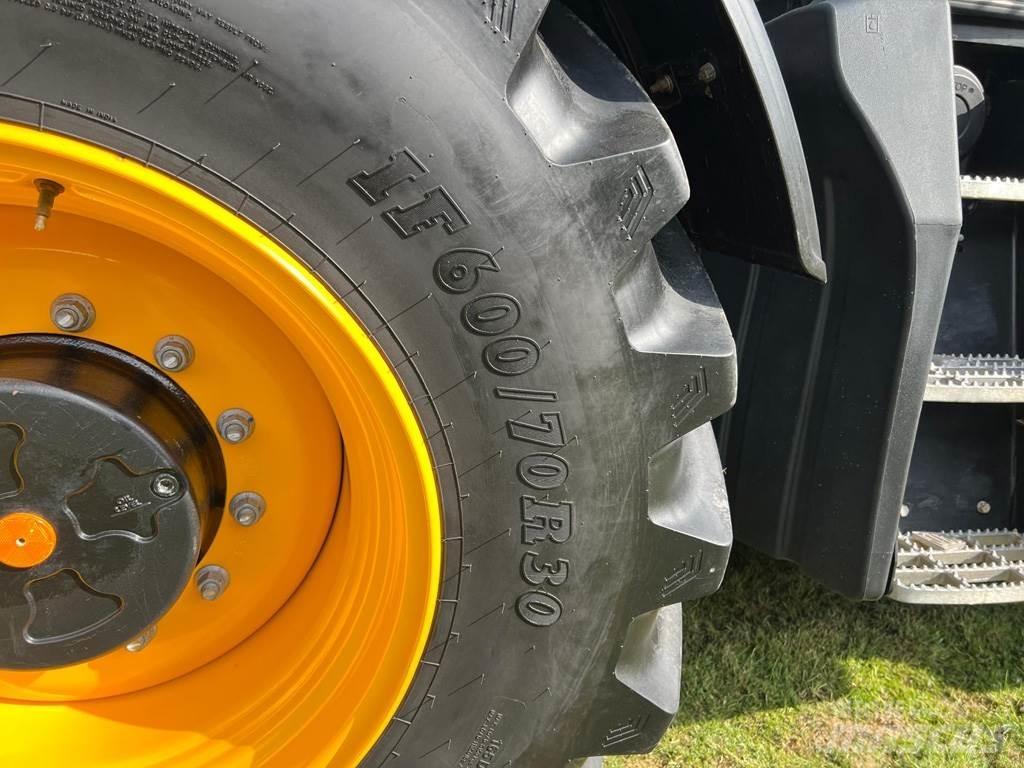 JCB 4220 FASTRAC Tractores