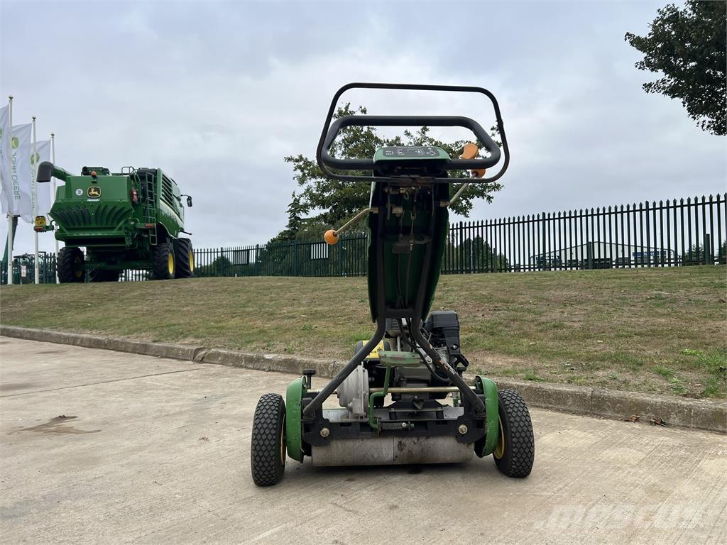 John Deere 220C Agricultura - Otros