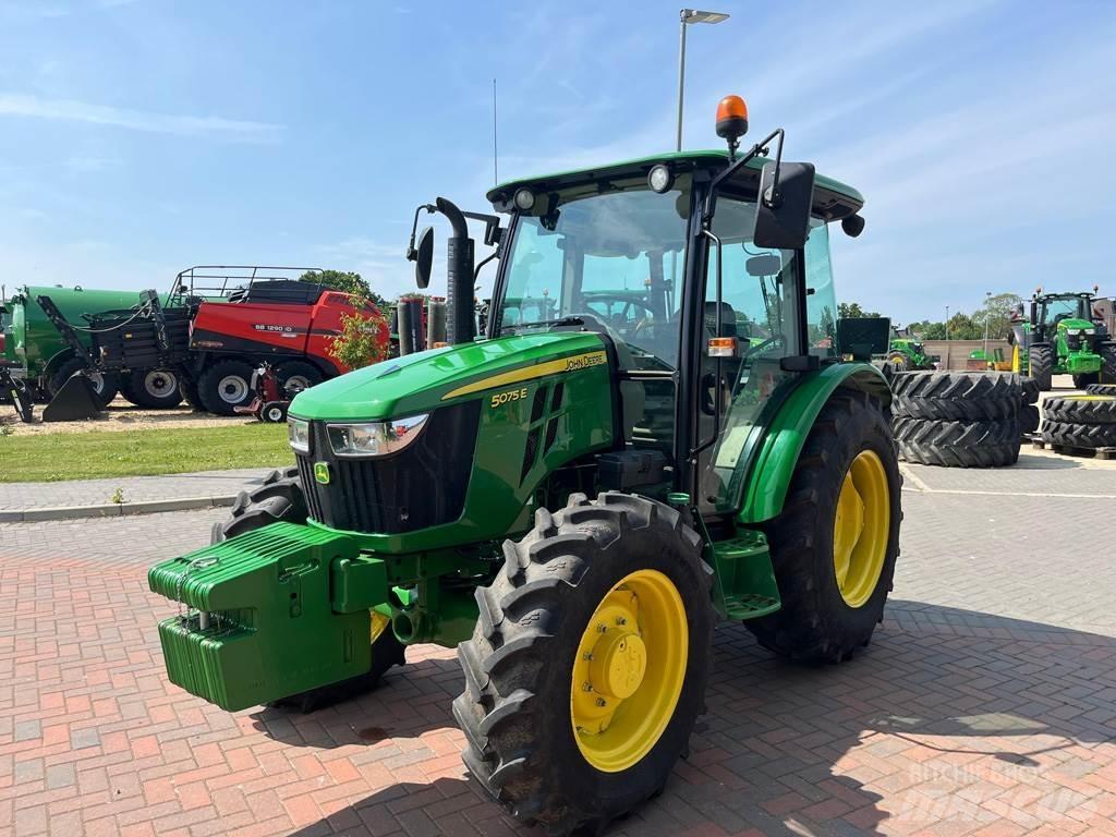 John Deere 5075E Tractores